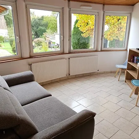 Superbe logement refait à neuf 3 chambres et double parking